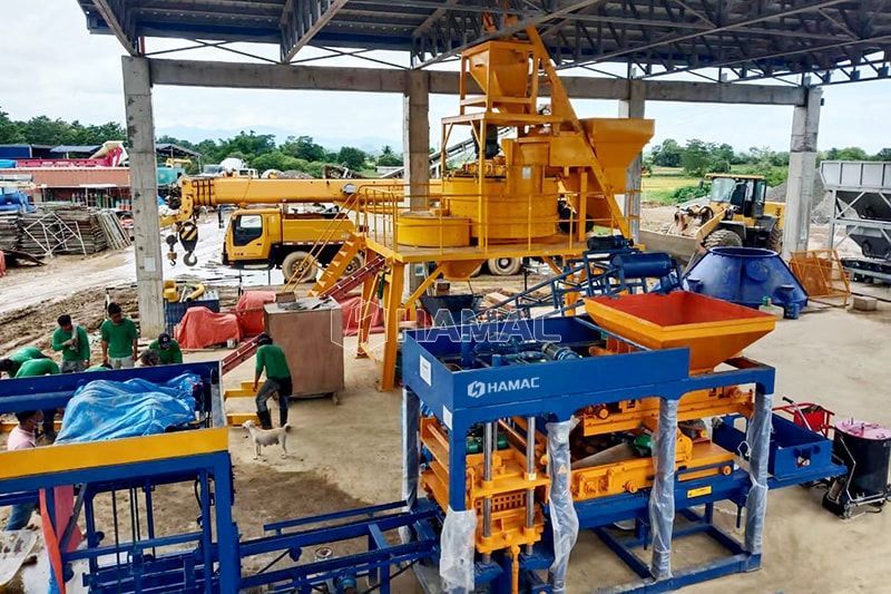 La machine à blocs creux QT6-15 fonctionne aux Philippines
