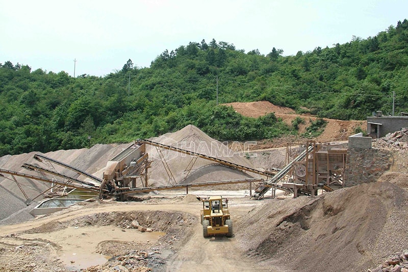 Usine fixe de concassage et de criblage de 250 t/h en Chine