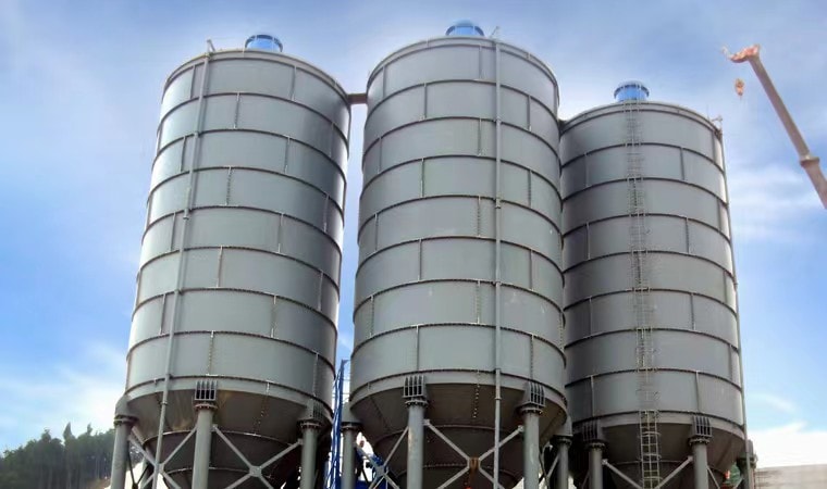 Silo à ciment de type boulonné