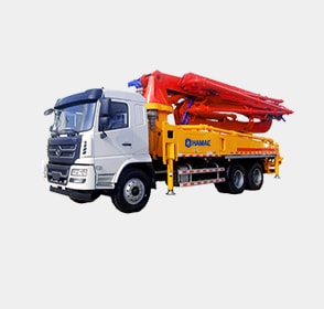 Pompe à flèche en béton montée sur camion img
